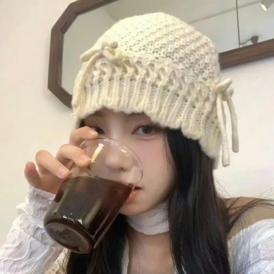 挟刀揉手
